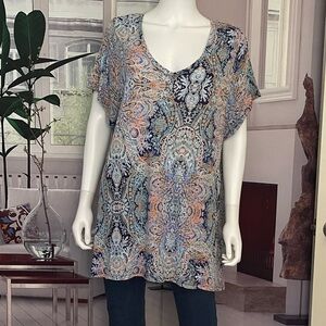 Rachel Zoe NY Multicolored V Neck Tee. Size 3X P70